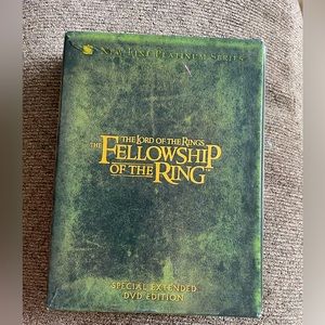 Lord of the rings fellowship of the ring -PLATINUM series! Extra content!